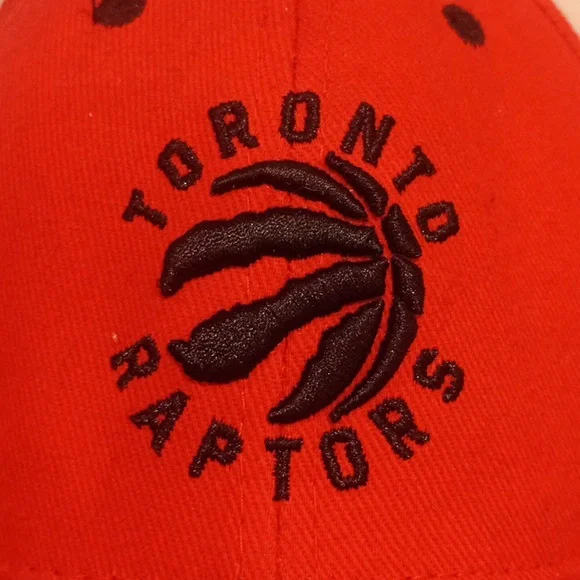 Toronto Raptors Hat (OS) - Picture 3 of 5